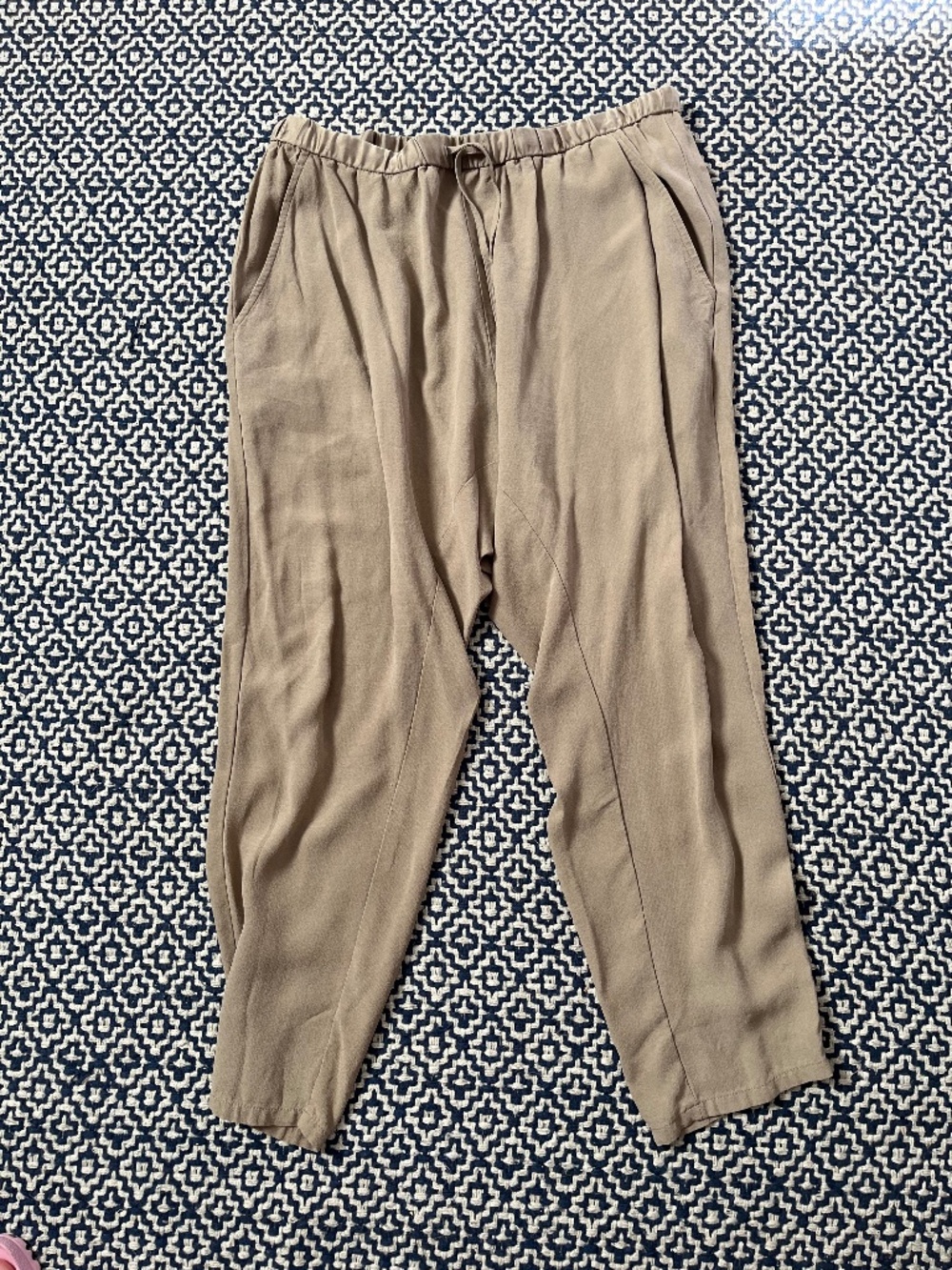 EUC Eileen Fisher Mocha Beige Taupe Silk Drawstring Slouchy Ankle Pants